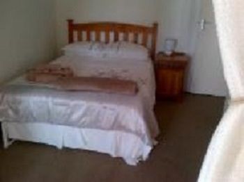 Guesthouse 80 On Main 克尼斯纳 外观 照片